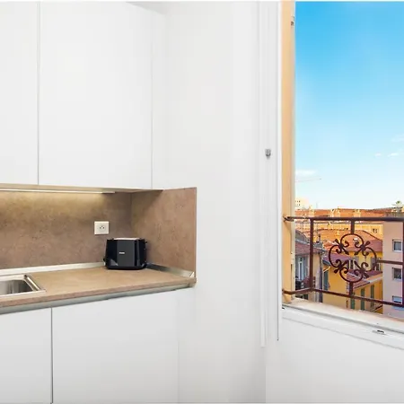 2mn Monaco - Hypercentre - Renove - Bi Apartment